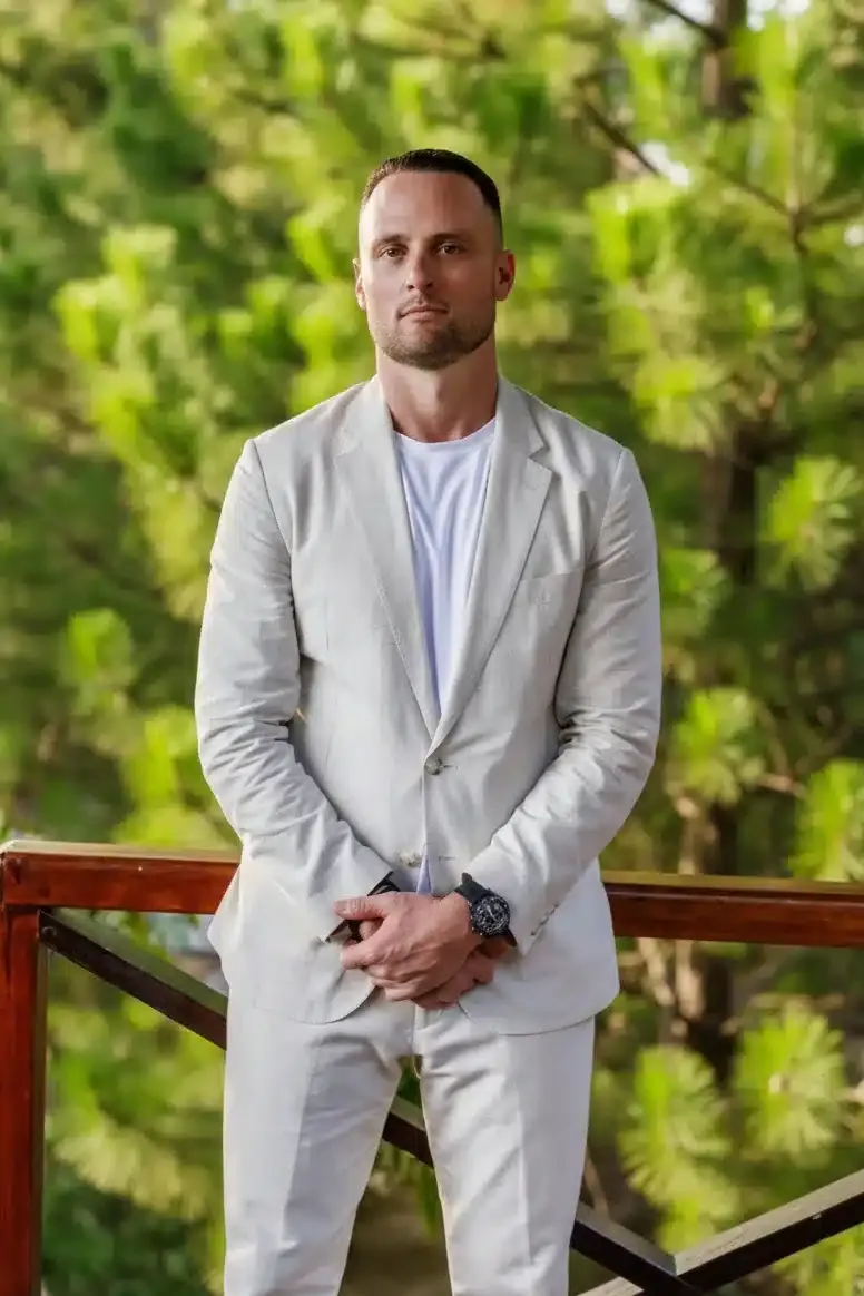 Dr. Micah Craig
